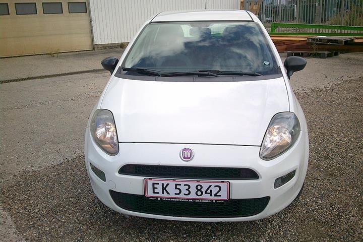 Gul Fiat Punto fra 2012
