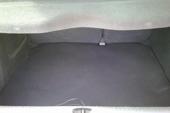 Gul Citroën C4 fra 2010