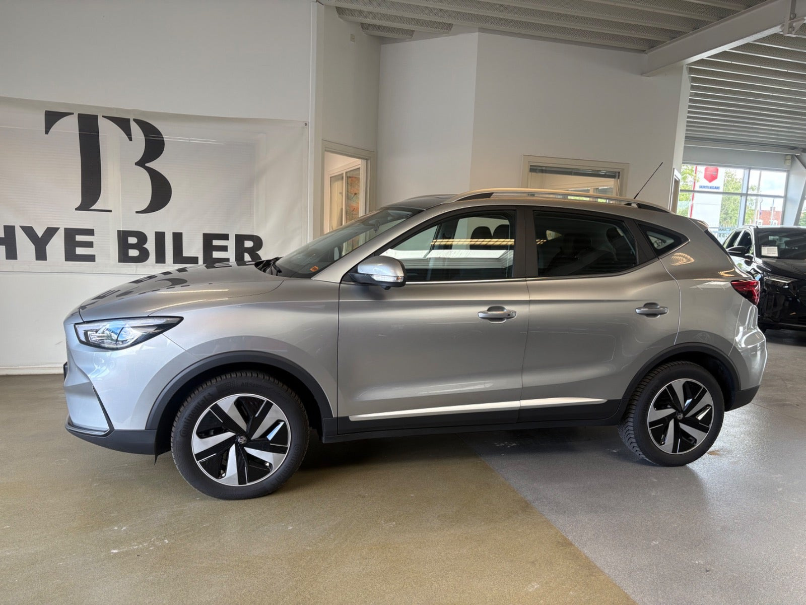 Sølv MG ZS fra 2025