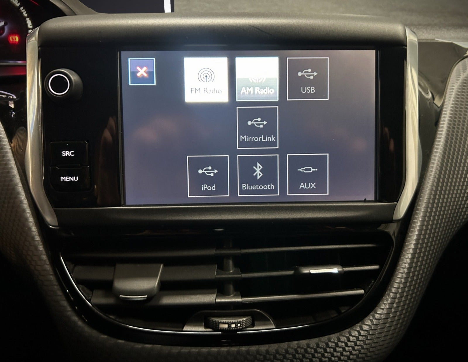Grå Peugeot 208 fra 2015
