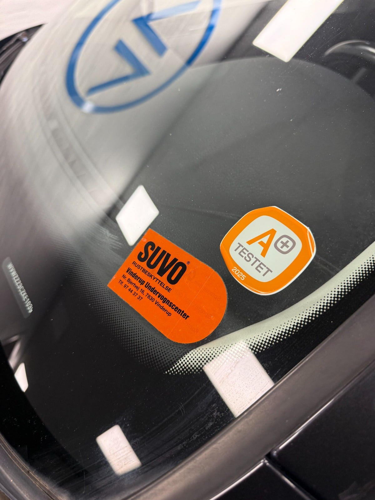 Grå VW Passat fra 2020