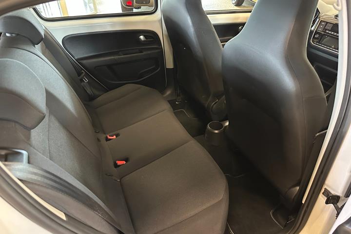 Hvid VW UP! fra 2017