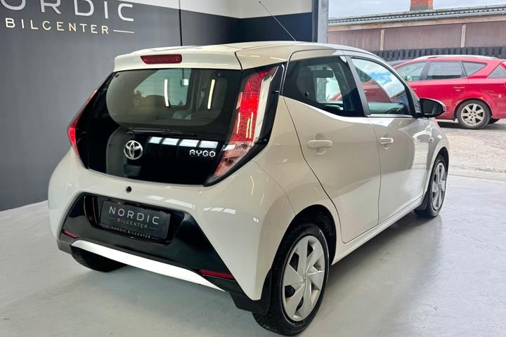 undefined Toyota Aygo fra 2015
