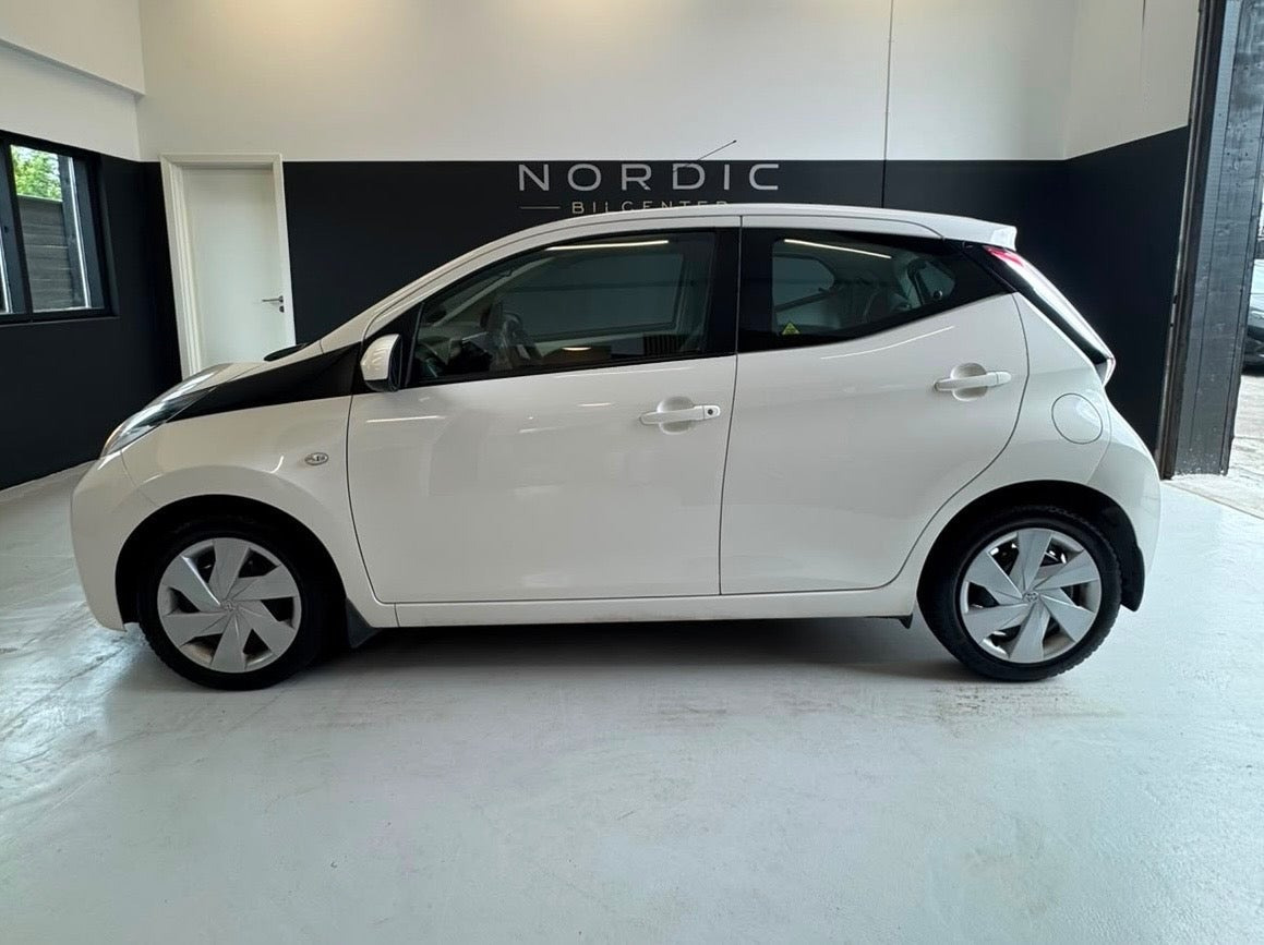 undefined Toyota Aygo fra 2015