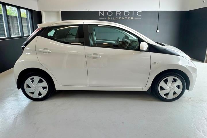 undefined Toyota Aygo fra 2015