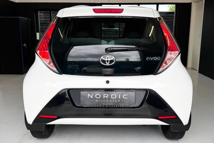 undefined Toyota Aygo fra 2015