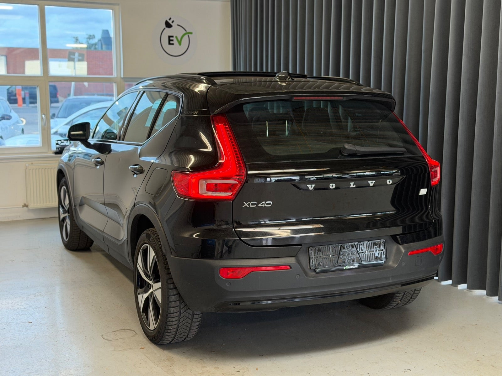 Sort Volvo XC40 fra 2021