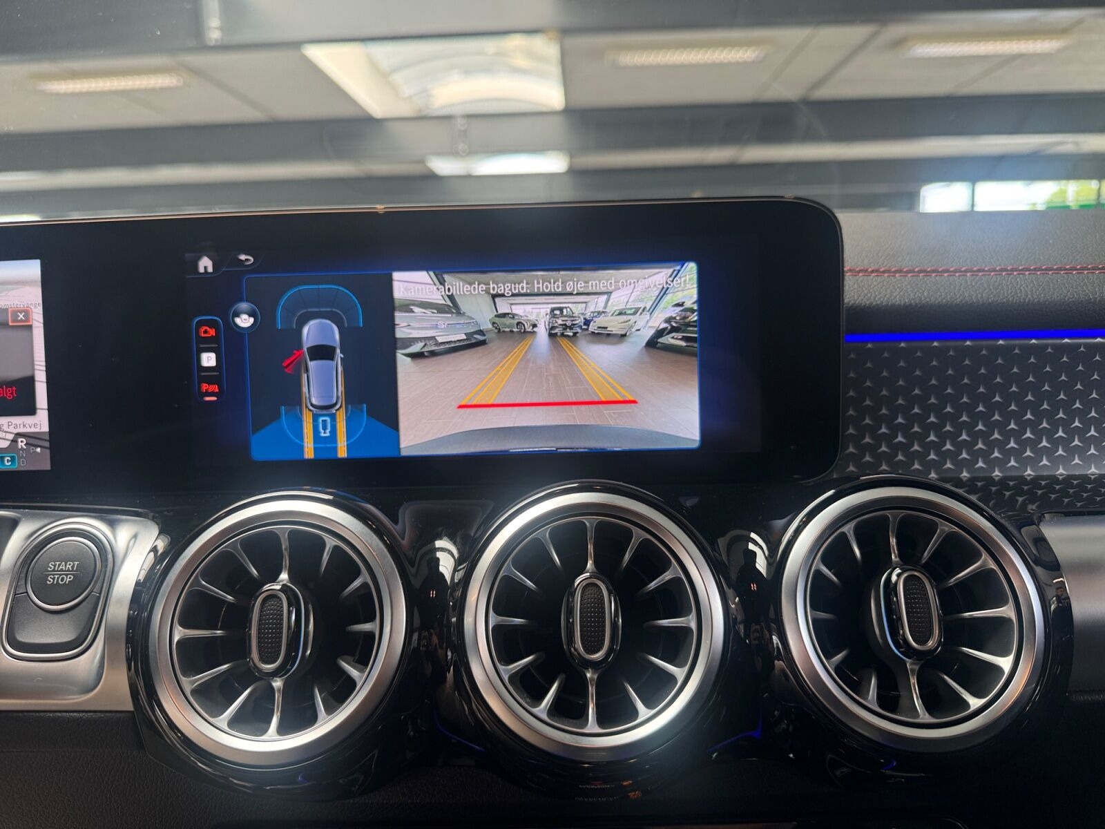 Sort Mercedes EQB250+ fra 2025