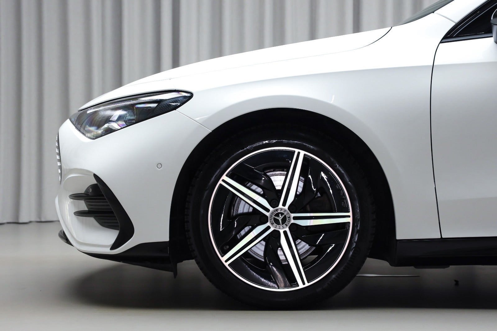 Hvid Mercedes CLA250+ fra 2025