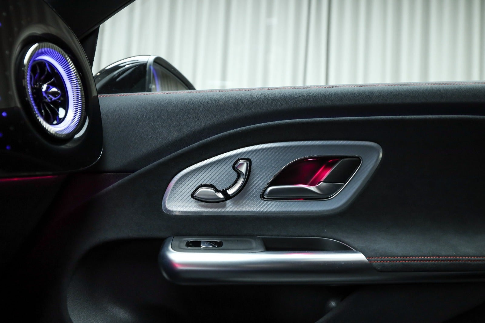 Hvid Mercedes CLA250+ fra 2025