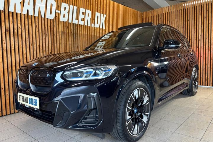 Sort BMW iX3 fra 2022