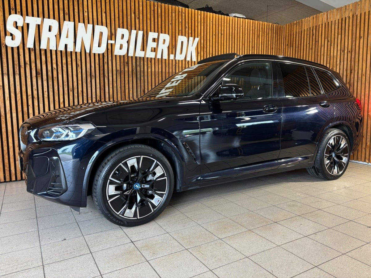 Sort BMW iX3 fra 2022