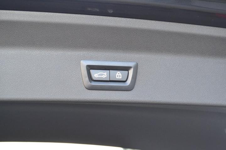 Sort BMW iX3 fra 2022