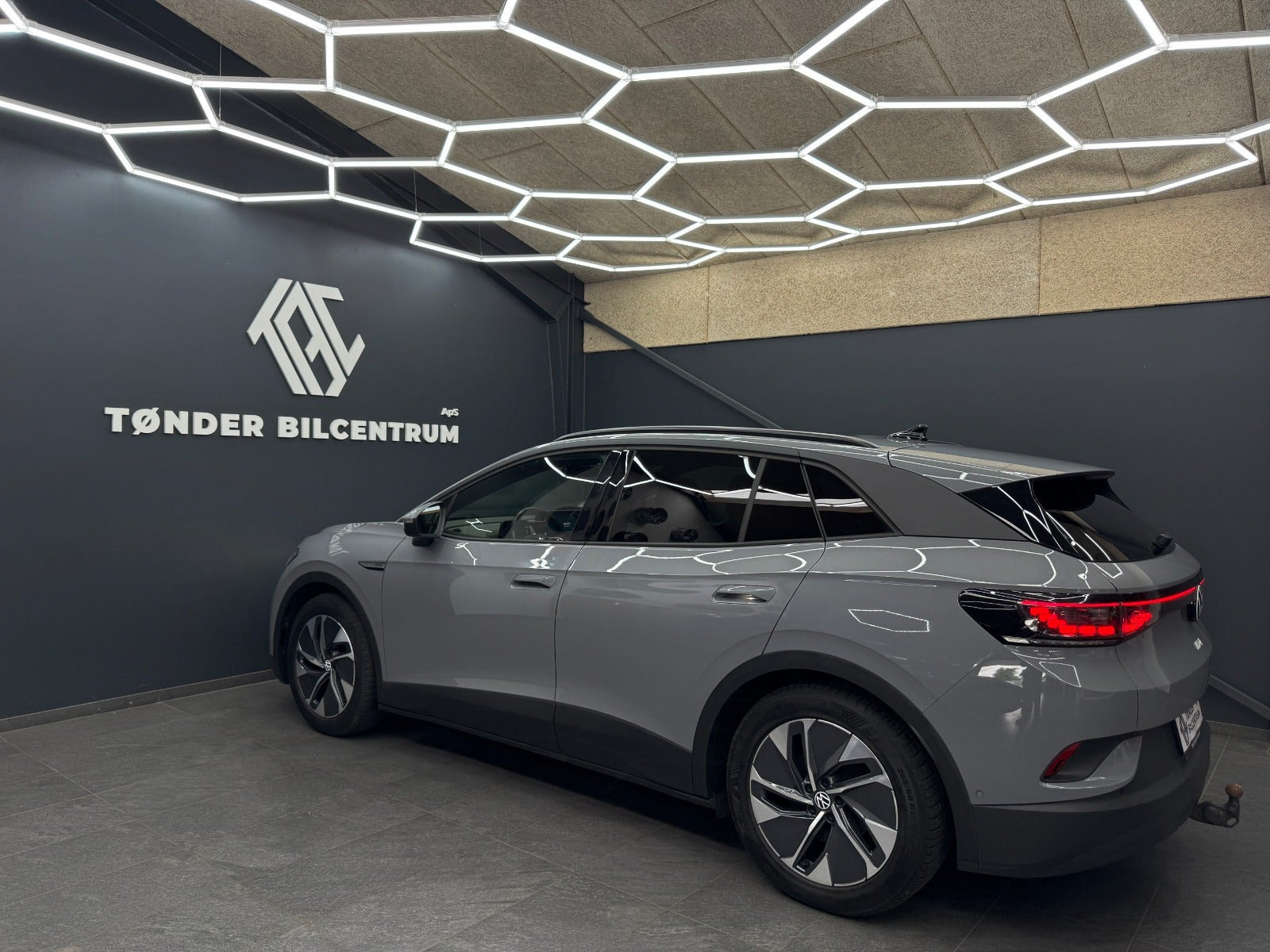 Grå VW ID.4 fra 2023