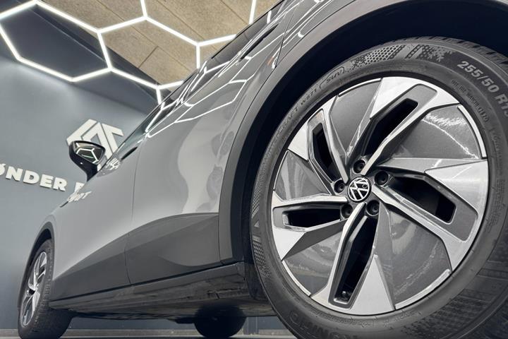 Grå VW ID.4 fra 2023