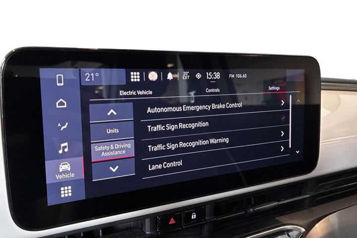 Hvid Fiat 500e fra 2023