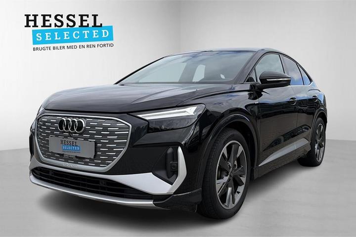 Sort Audi Q4 e-tron fra 2025 set udefra