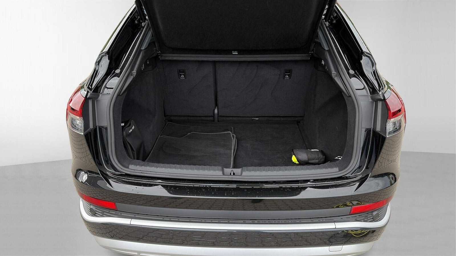 Sort Audi Q4 e-tron fra 2025