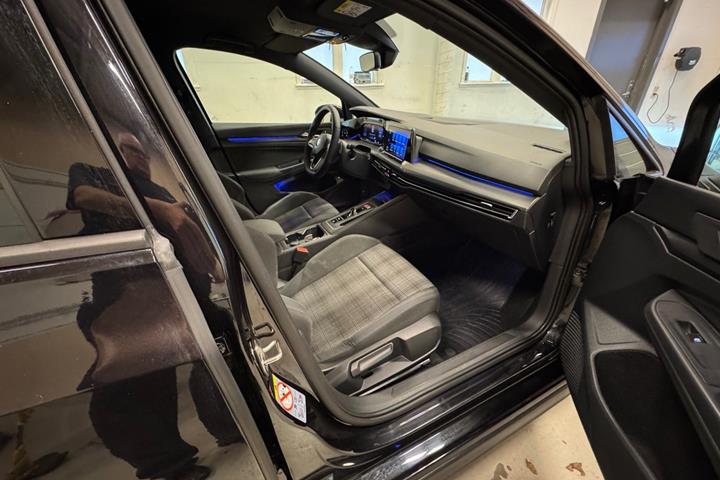 Sort VW Golf VIII fra 2021