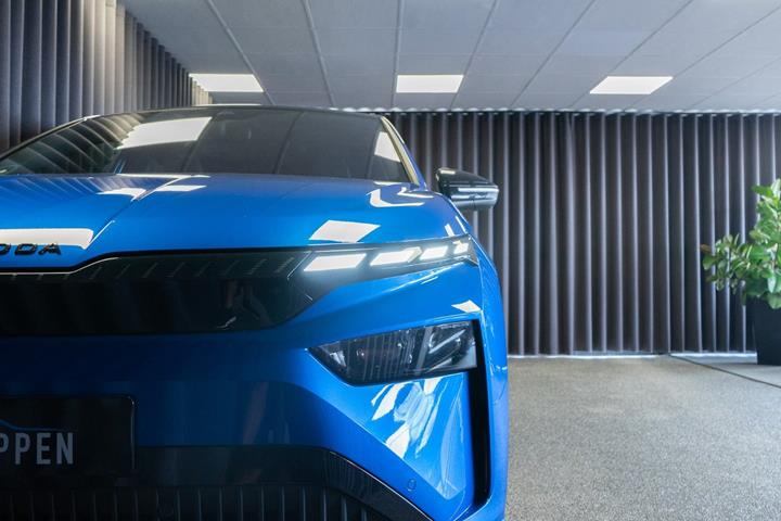 Blå Skoda Enyaq fra 2025