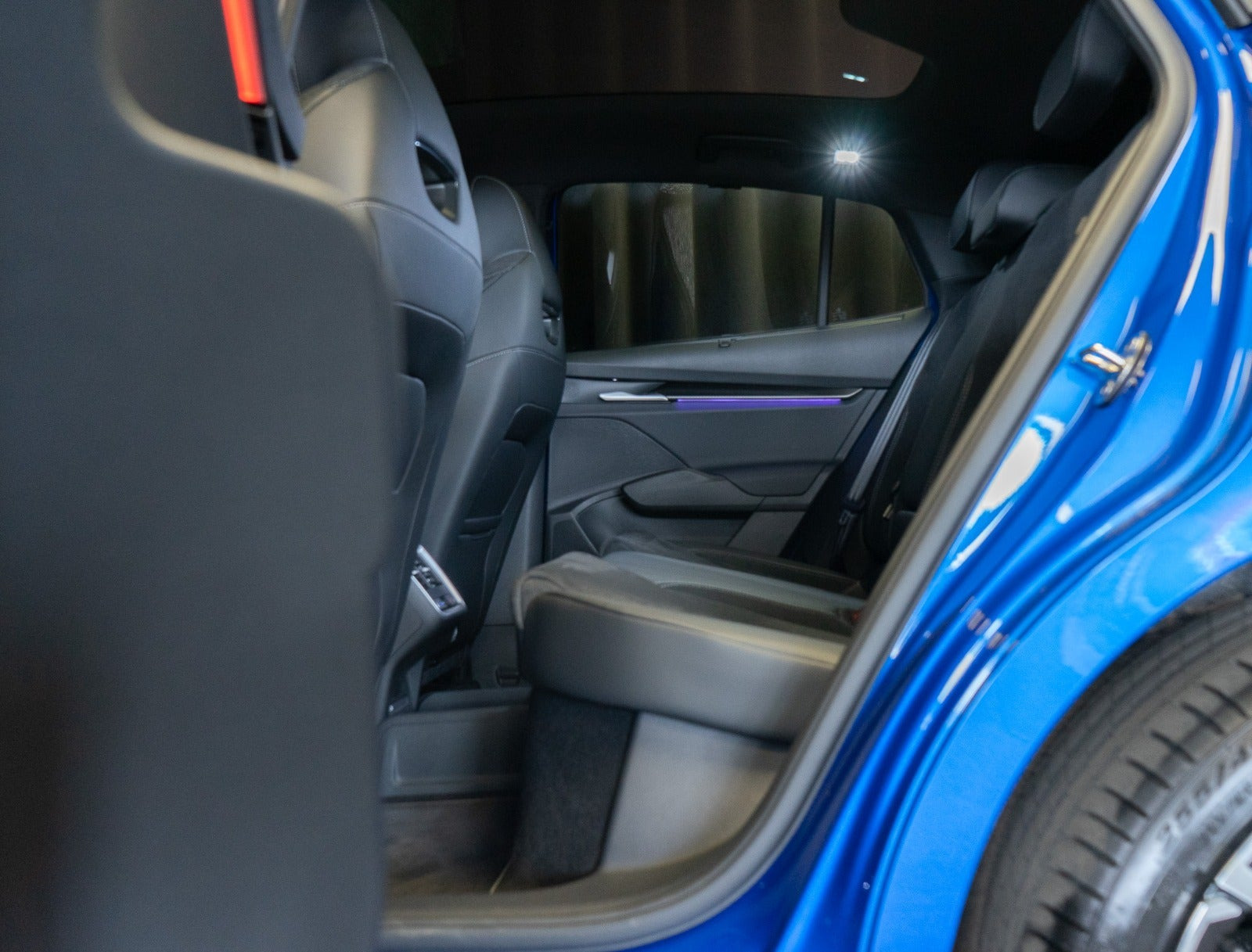 Blå Skoda Enyaq fra 2025