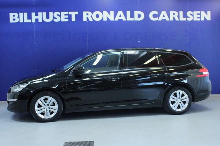 Sort Peugeot 308 fra 2017