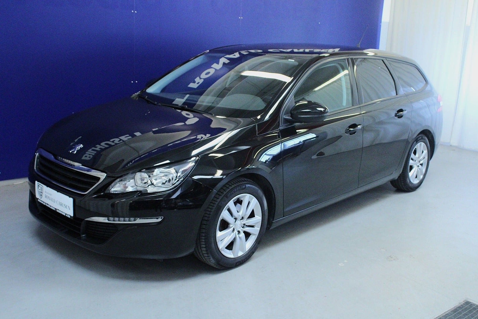 Sort Peugeot 308 fra 2017