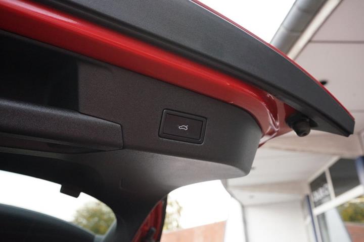 Rød VW ID.4 fra 2025