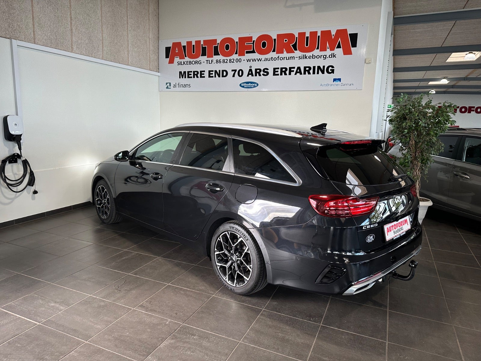 Sort Kia Ceed fra 2024