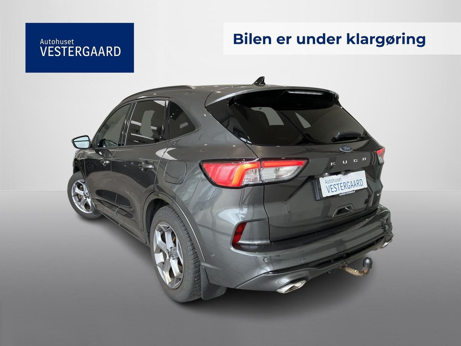 Grå Ford Kuga fra 2020