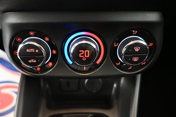 Grå Opel Corsa fra 2019