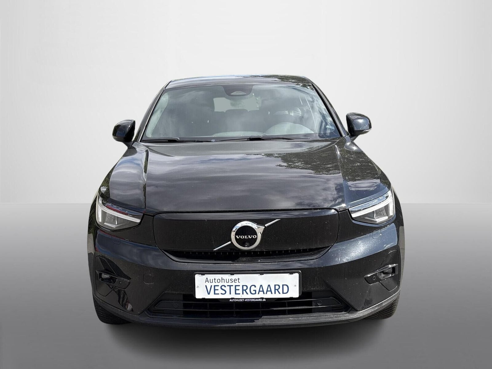 Sort Volvo C40 fra 2024