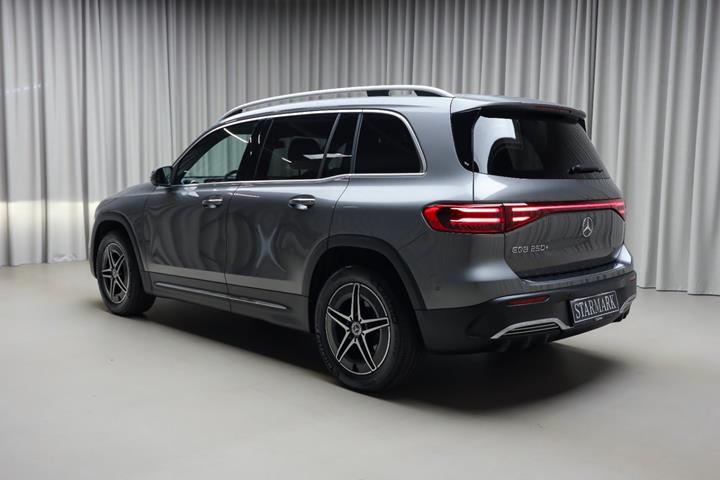 Grå Mercedes EQB250+ fra 2026