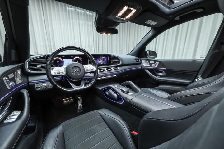 Grå Mercedes GLE350 de fra 2022