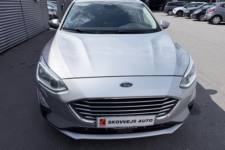 Sølv Ford Focus fra 2019