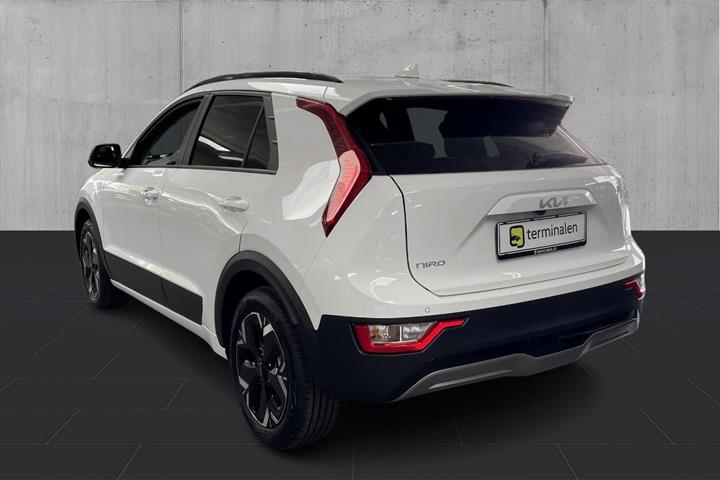 Hvid Kia Niro fra 2025