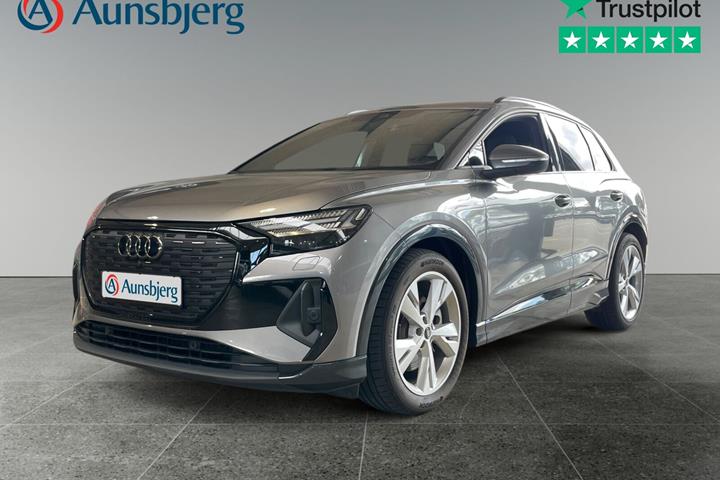 Grå Audi Q4 e-tron fra 2025