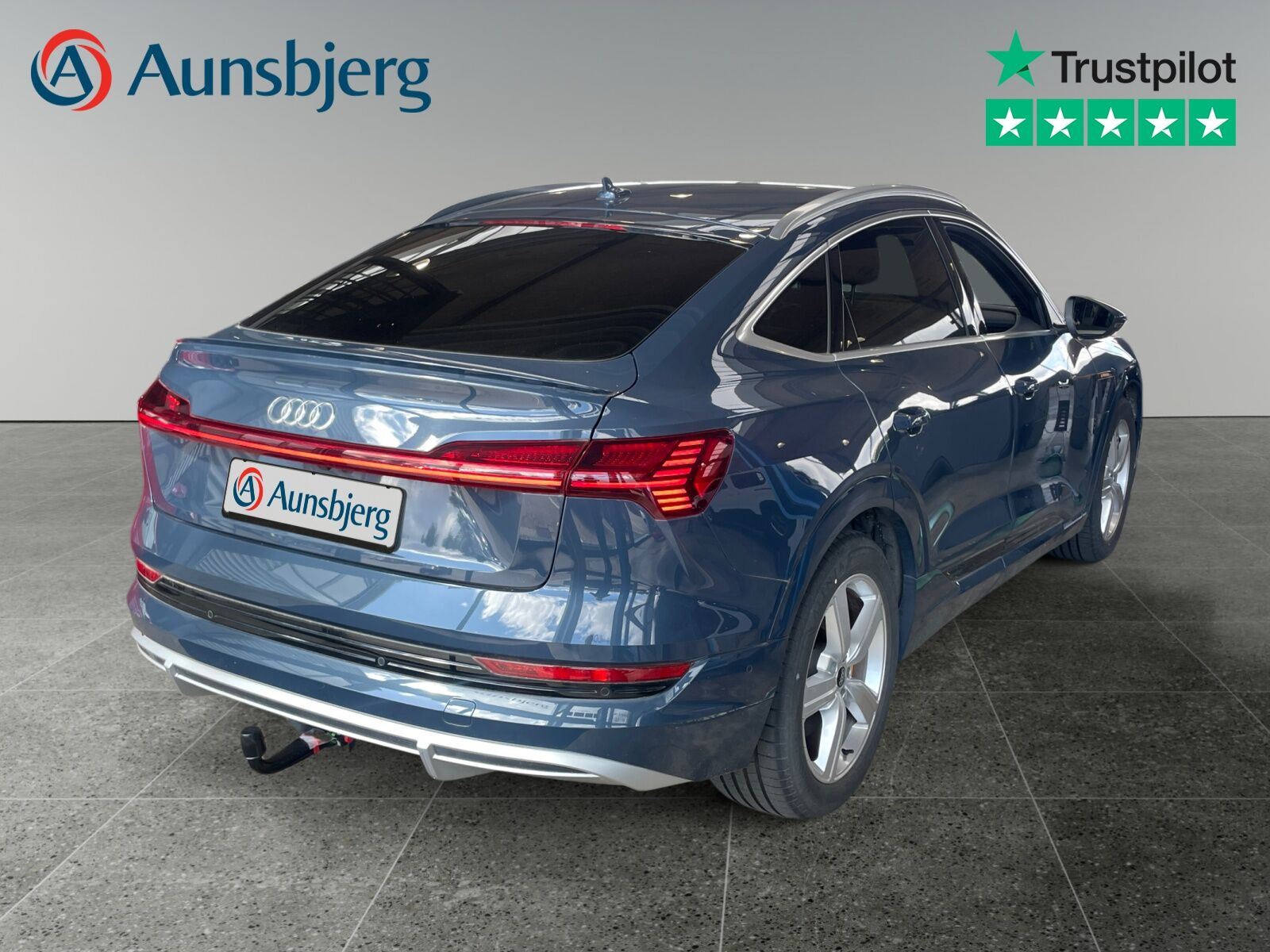 Blå Audi e-tron fra 2022