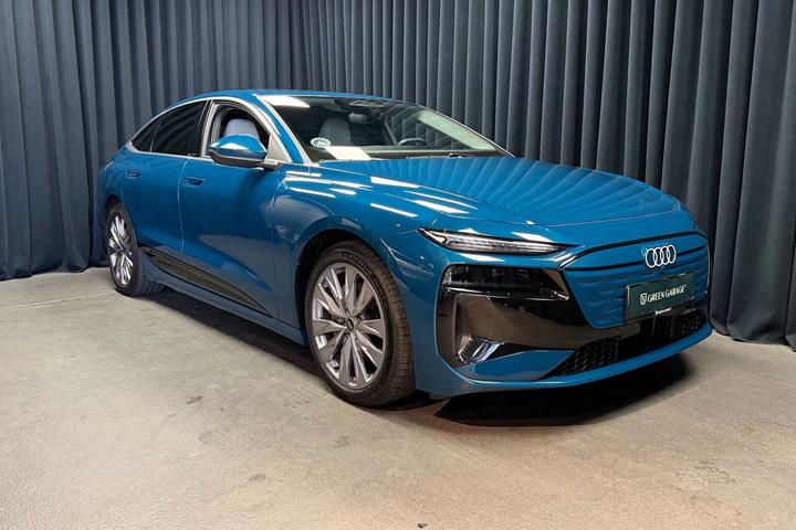 Blå Audi A6 fra 2025