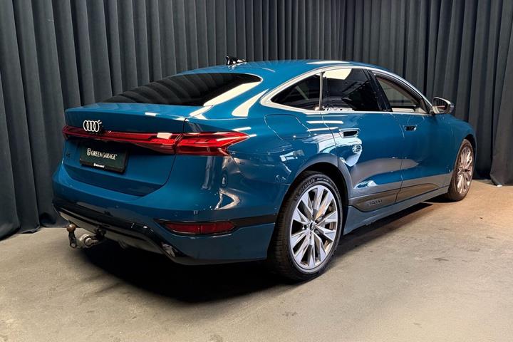Blå Audi A6 fra 2025