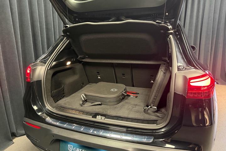 Sort Mercedes EQA 250+ fra 2024