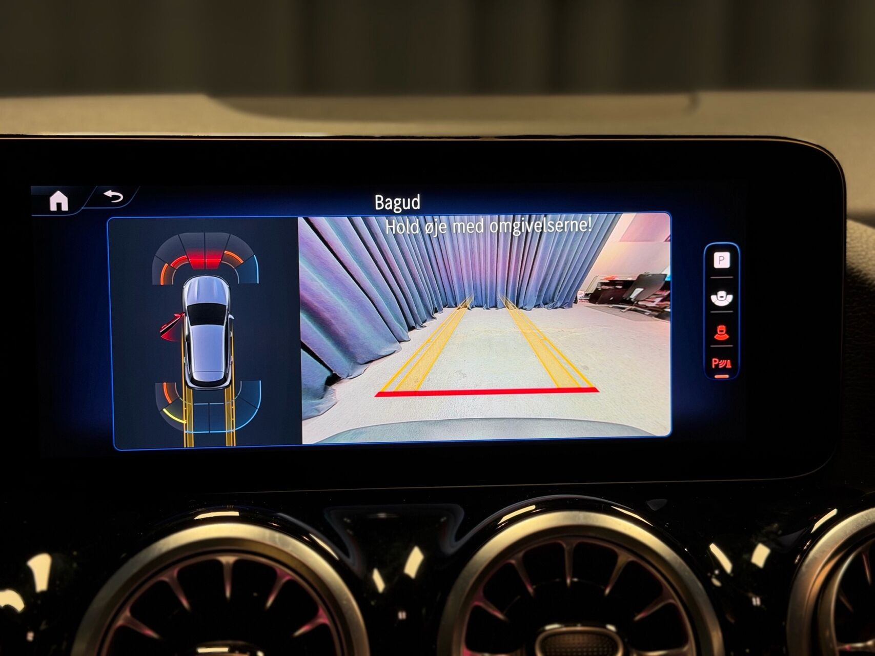 Sort Mercedes EQA 250+ fra 2024
