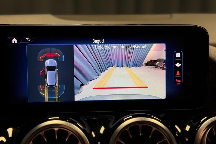 Sort Mercedes EQA 250+ fra 2024