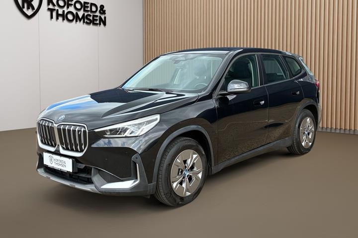 Sort BMW iX1 fra 2023