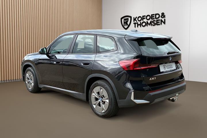 Sort BMW iX1 fra 2023