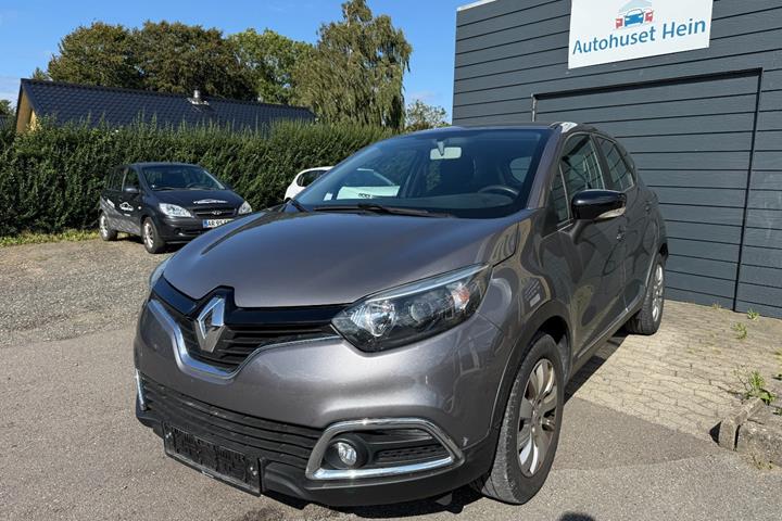 Grå Renault Captur fra 2016