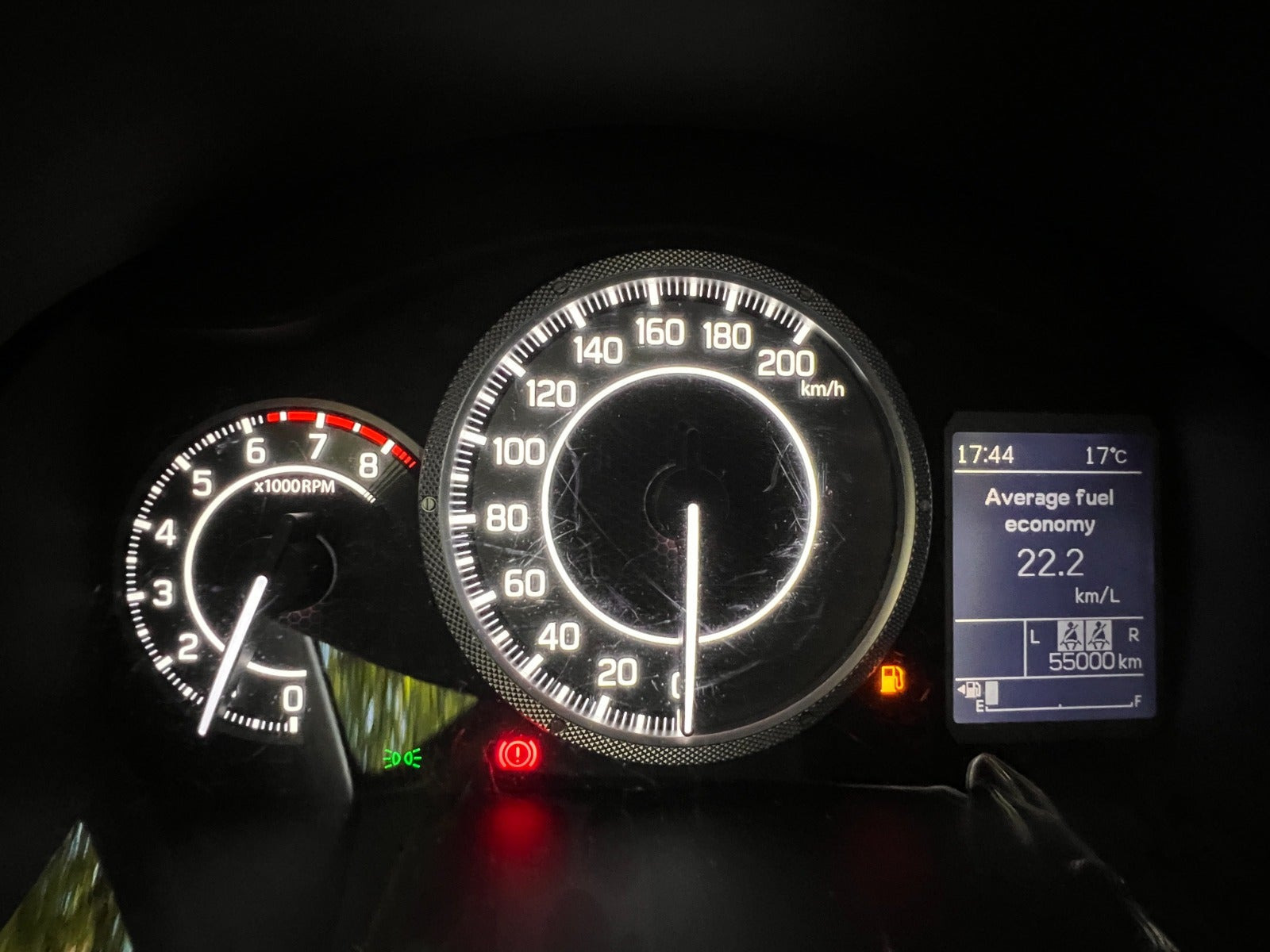 Beige Suzuki Ignis fra 2021