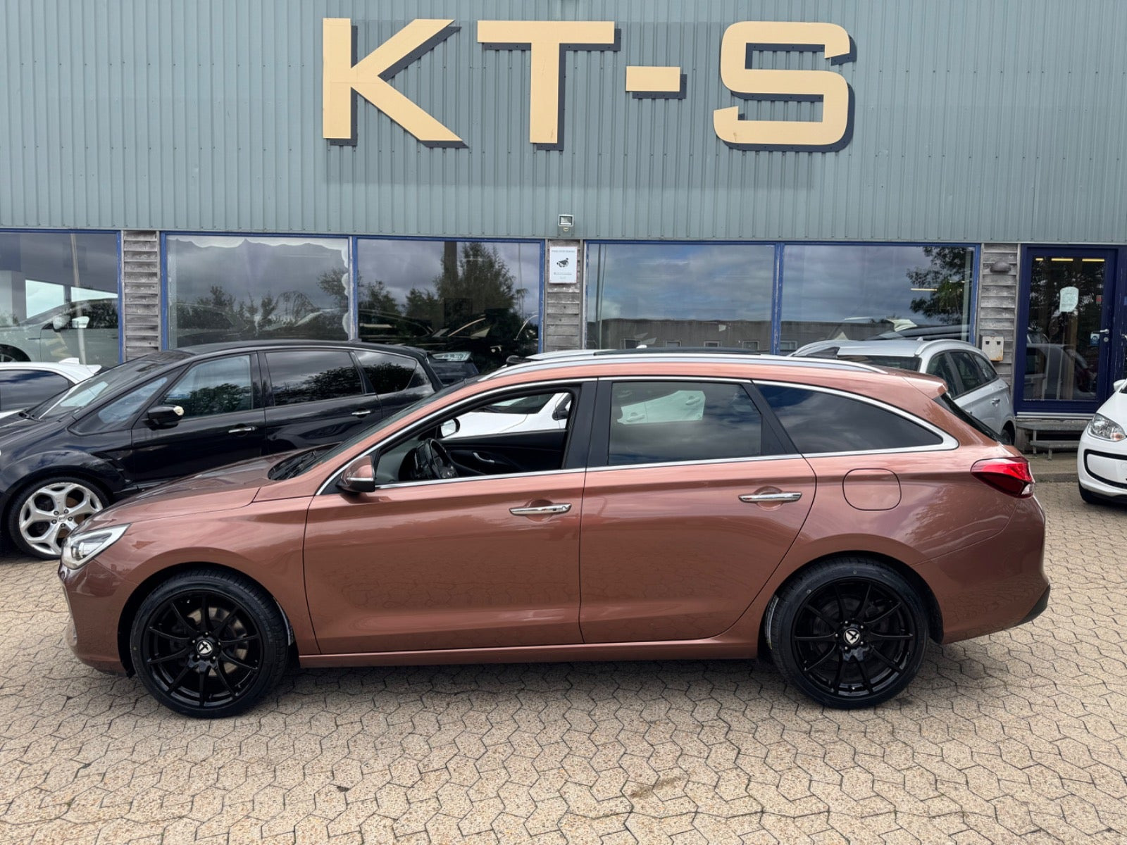 Bronze Hyundai i30 fra 2017