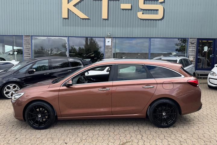Bronze Hyundai i30 fra 2017