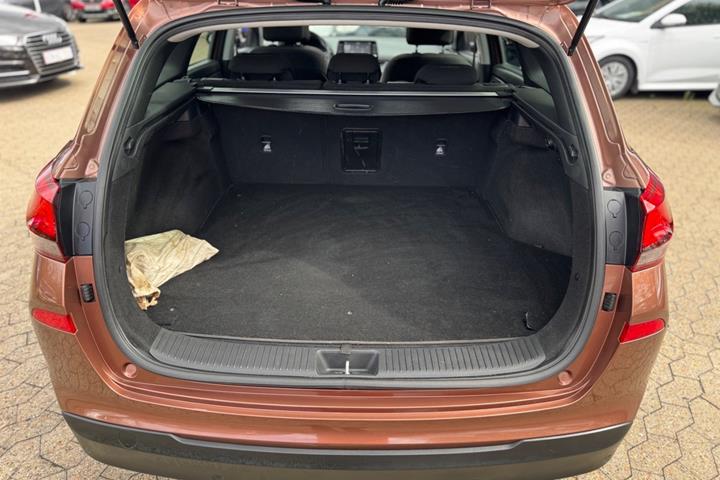 Bronze Hyundai i30 fra 2017